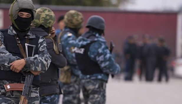 Сотрудники ГКНБ Киргизии