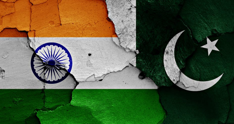 Национальные флаги Индии и Пакистана