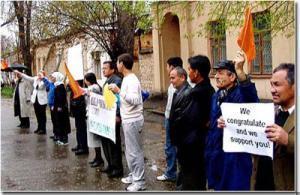 Митинг узбекской оппозиции в поддержку одного из жертв политических репрессий в Узбекистане
