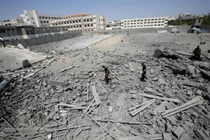 Разрушенное здание после налёта израильских ВВС.
