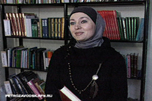 Председатель организации Исламское просвещение Фатима Виктория Вебер