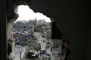 Дом, разрушенный в результате атаки израильских ВВС.