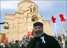 Патриарх Армянской Апостольской церкви в Турции Месроп 2