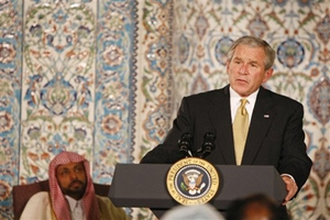 Визит Буша в Исламский центр  в Вашингтоне.