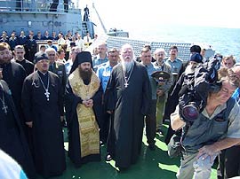 Русская православная церковь развернула активную деятельность в рядах вооруженных сил