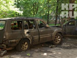 Эту машину сожгли в ночь на субботу в Левобережном районе. Фото: KP.ru
