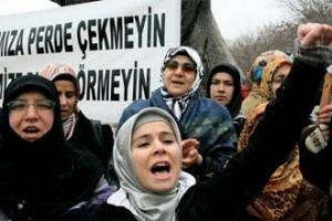 Борьба турчанок за свои права продолжается