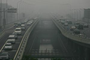 Китайские власти борются с загрязнением воздуха и с народным недовольством