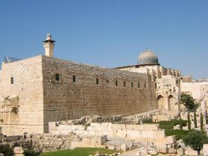 Мечеть Аль-Акса в Иерусалиме, на руинах которой еврейские власти хотят возвести иудейский храм