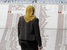 Голландский суд отказал родственникам жертв резни в Сребренице