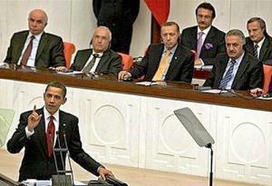 Президент США Барак Обама выступает в парламенте Турции