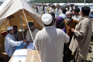 За последние дни количество беженцев в Пакистане увеличилось на сотни тысяч