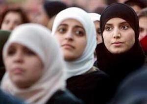 Мусульмане в Европе уже осознают угрозу, которую будут представлять для них крайне правые в случае избрания в Европарламент