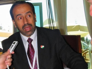 Директор лондонского арабоязычного телеканала «Аль-Хивар» Захер Бирави