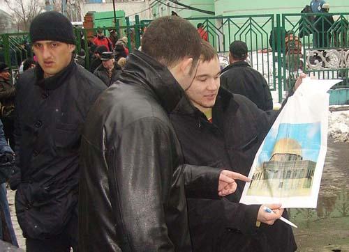 Многие прихожане московских мечетей не подозревают о существовании палестинской проблемы