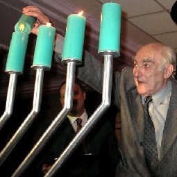 Атеист Виталий Гинзбург в синагоге