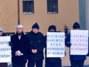 Так узбеки Швеции пытаются остановить репрессии против своих сестер по вере