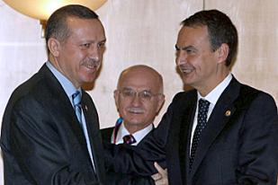 Хосе Луис Сапатеро (справа) и   Реджеп Тайип Эрдоган