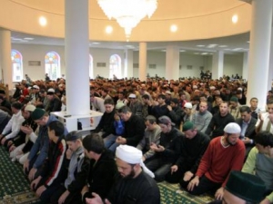 Пятикратный намаз является ежедневной обязанностью мусульманина