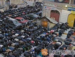 Мусульмане Петербурга на молитве