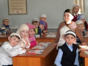 Учащиеся татарской школы. Фото: tatarlar.spb.ru