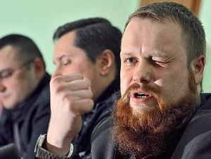 Дмитрий Демушкин (на переднем плане) раскрыл глаза прокуратуре на возможные последствия запрета "Славянского cоюза", пригрозив террором со стороны радикалов