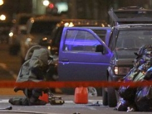 Спецслужбы обследуют автомобиль с предполагаемой взрывчаткой на Таймс-сквер