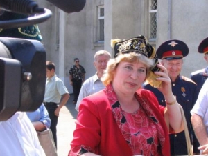 Елена Столярова не только курирует в правительстве Пензенской области блок социальных вопросов, но и открывает национальные татарские праздники "Сабантуй"