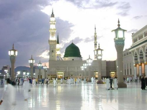 Мечеть Пророка в Медине. Саудовская Аравия.