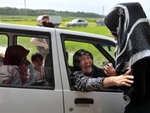 По официальным данным, к началу июля в Киргизию уже вернулись около 35 тысяч киргизских граждан узбекской национальности