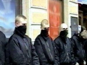 Подростки нападали на  «лиц неславянской внешности