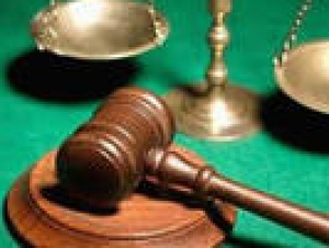 Речь идет о предумышленном убийстве, тяжком преступлении, за которое иранское законодательство предусматривает смертную казнь