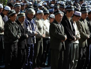 Общественное сознание узбеков было настолько насыщено символами Ислама, что энергии такого заряда без особых трудностей хватило на целый век атеизма и секуляризма