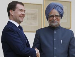 Президент РФ Д.Медведев и премьер-министр Индии М.Сингх