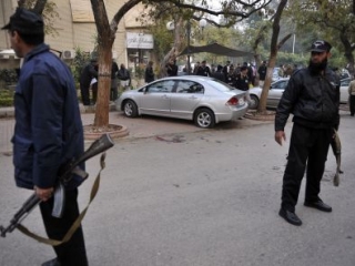 Похороны убитого губернатора прошли в условиях усиленных мер безопасности