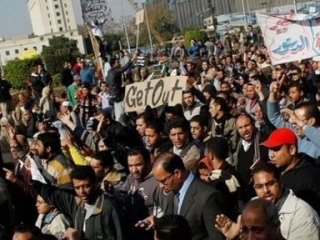 Многомиллионным народным маршем жители Египта отмечают неделю демонстраций, начавшихся в стране