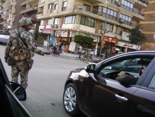 Военные патрулируют улицы Каира