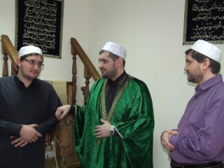 Слева направо: Тахир, Исмаил и Ислам Валитовы. Фото Рустама Джалилова.