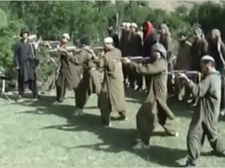Американские инструкторы проводят обучение талибов