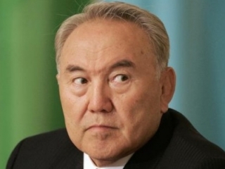 Президент Казахстана уважает соблюдающих мусульман, но настроен против хиджабов