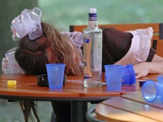 Чем раньше подростки пробуют спиртные напитки, тем выше шансы, что они будут злоупотреблять алкоголем позже