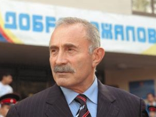 Член комитета Совета Федерации по международным делам Асламбек Аслаханов