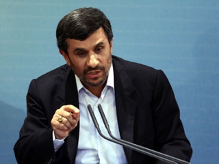 М. Ахмадинежад призвал ООН «положить конец вмешательству Вашингтона и ЕС» во внутренние дела арабских государств