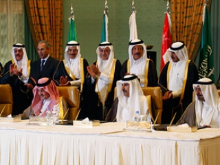 Страны Персидского залива боятся распространения арабских революций