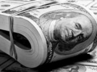 Национальный банк республики производит интервенцию доллара США