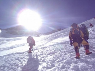 Восхождение на Эверест в знак единения кабардинского и балкарского народов
