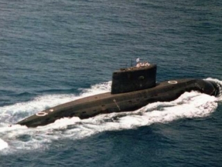 В 2010 году Иран пополнил свои морские силы одиннадцатью 120-тонными субмаринами класса Ghadir