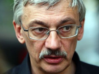 Глава "Мемориала" Олег Орлов призывает власти Дагестана не поддаваться на провокацию убийц Максуда Садикова