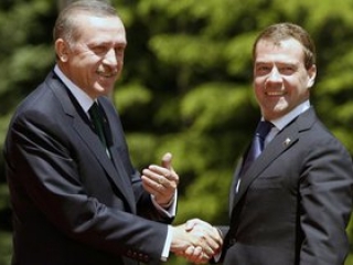 Президент России Дмитрий Медведев и премьер-министр Турции Реджеп Тайип Эрдоган (фото: AP)
