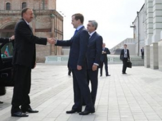 Лидеры трех стран в казанском кремле